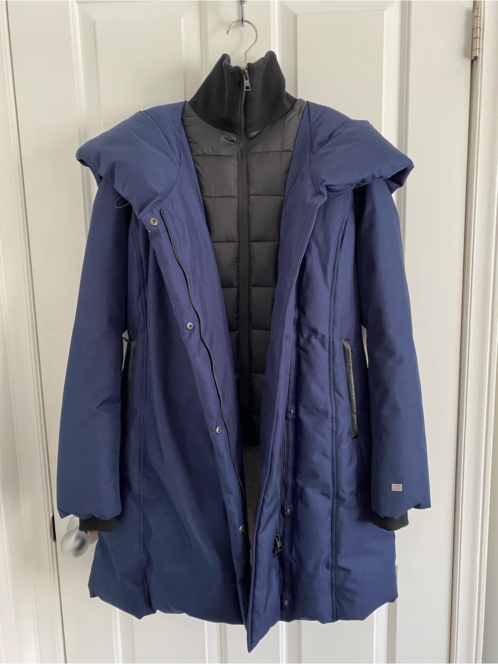 Soia & Kyo Navy and Black Hooded Puffer Coat